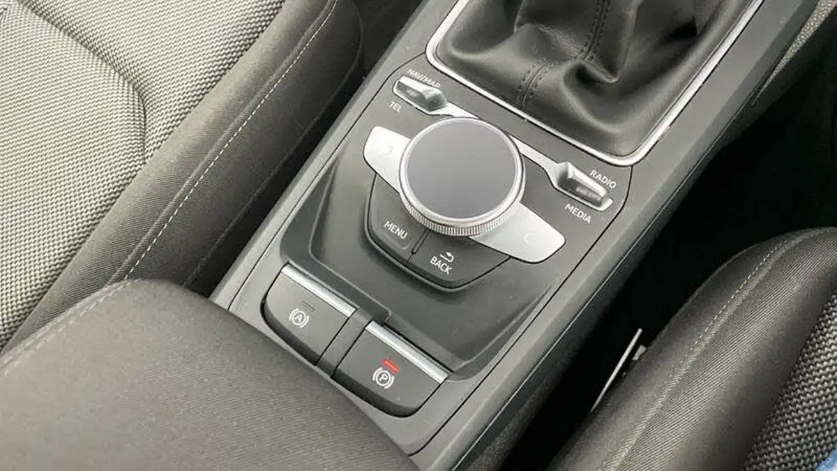 2021-audi-q2-15-35-tfsi-sport-big-15