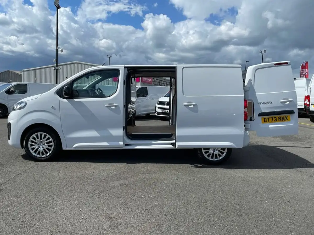 2024-vauxhall-vivaro-15td-2900-l1h1-pro-big-15