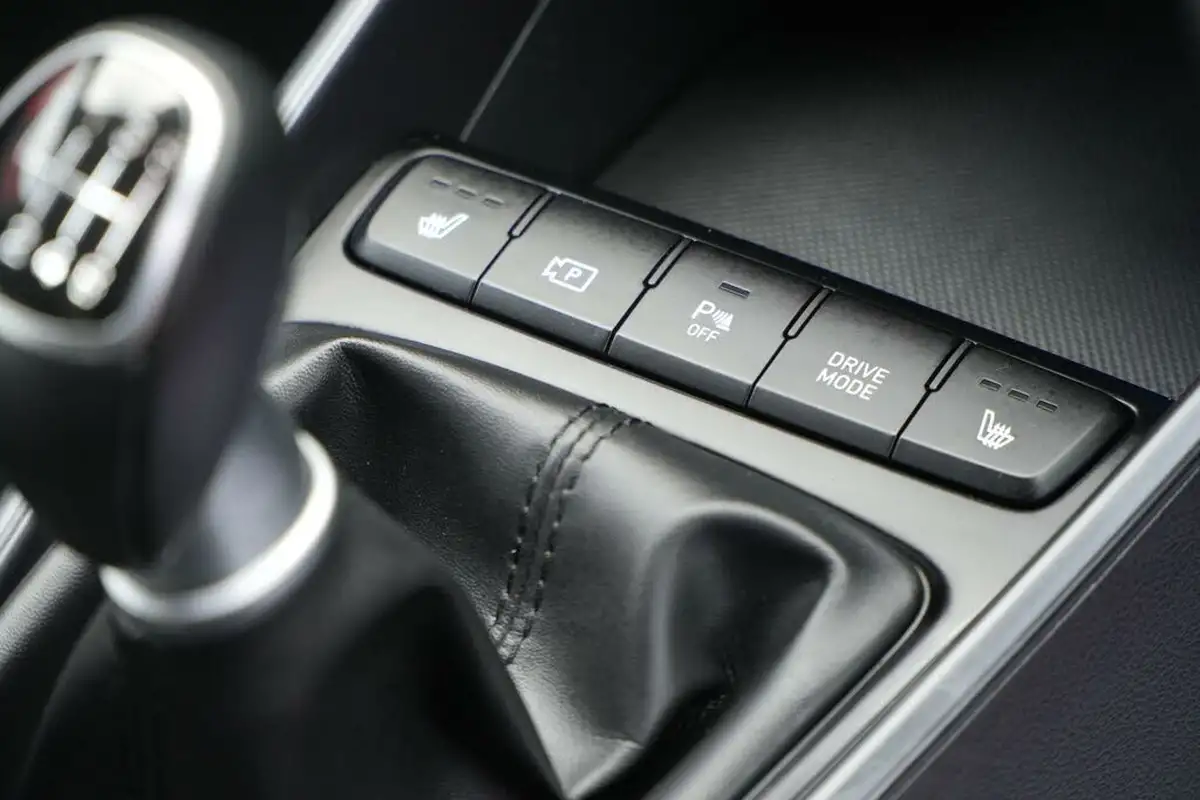 2021-hyundai-i20-10-t-gdi-premium-eclutch-imt-big-40