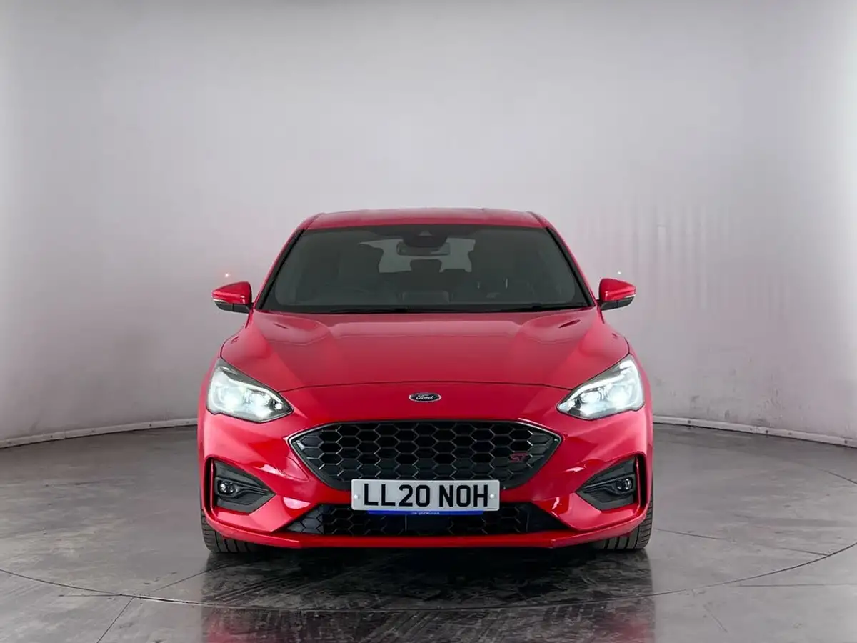 2020-ford-focus-23t-st-hatchback-big-6