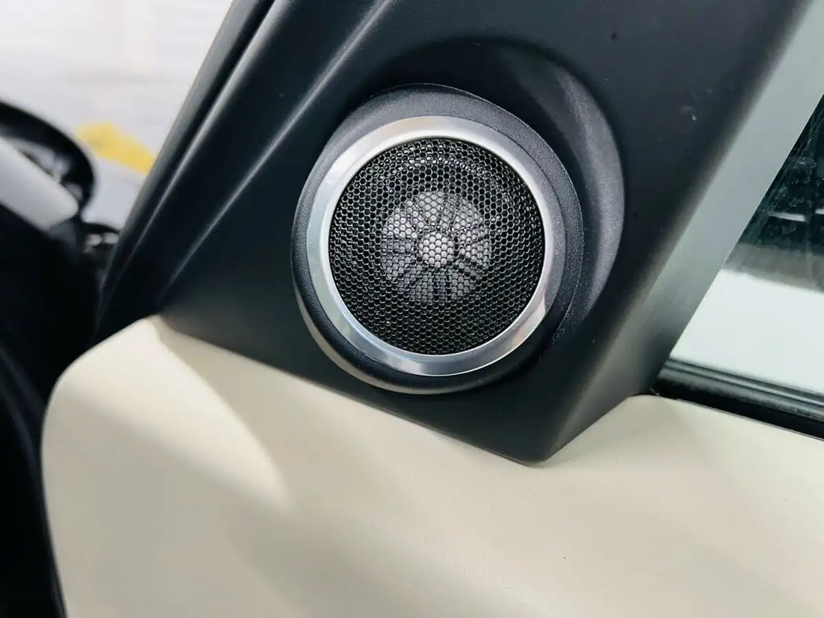 2019-land-rover-range-rover-20p400e-phev-vogue-se-big-63