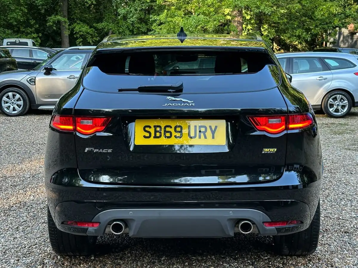 2020-jaguar-f-pace-30td-300-sport-big-9