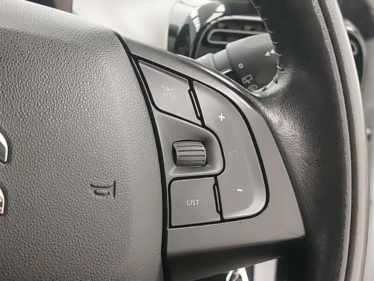 2016-citroen-c4-cactus-12-puretech-flair-edition-110ps-ss-big-13