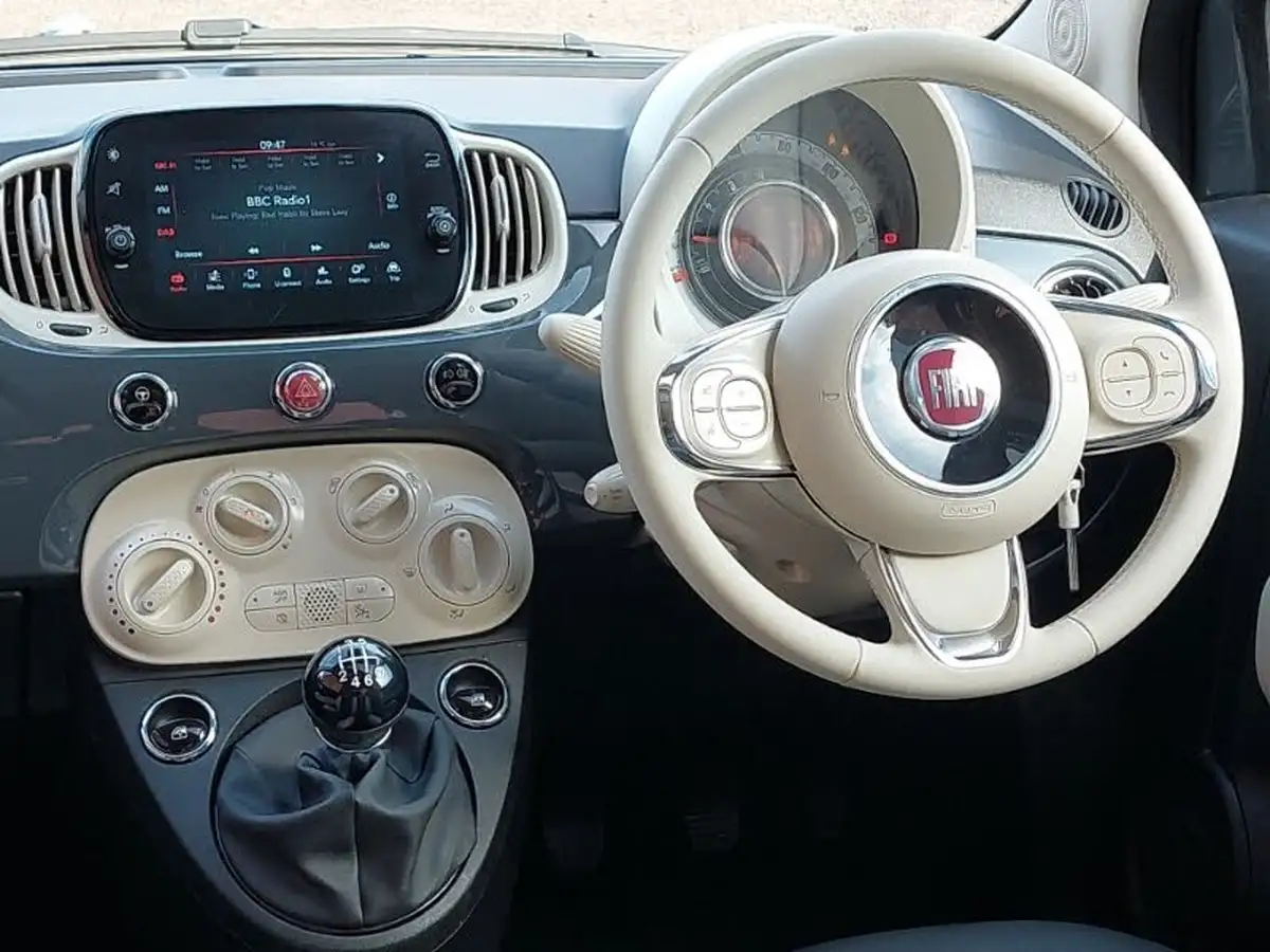 2022-fiat-500-10-dolcevita-big-15