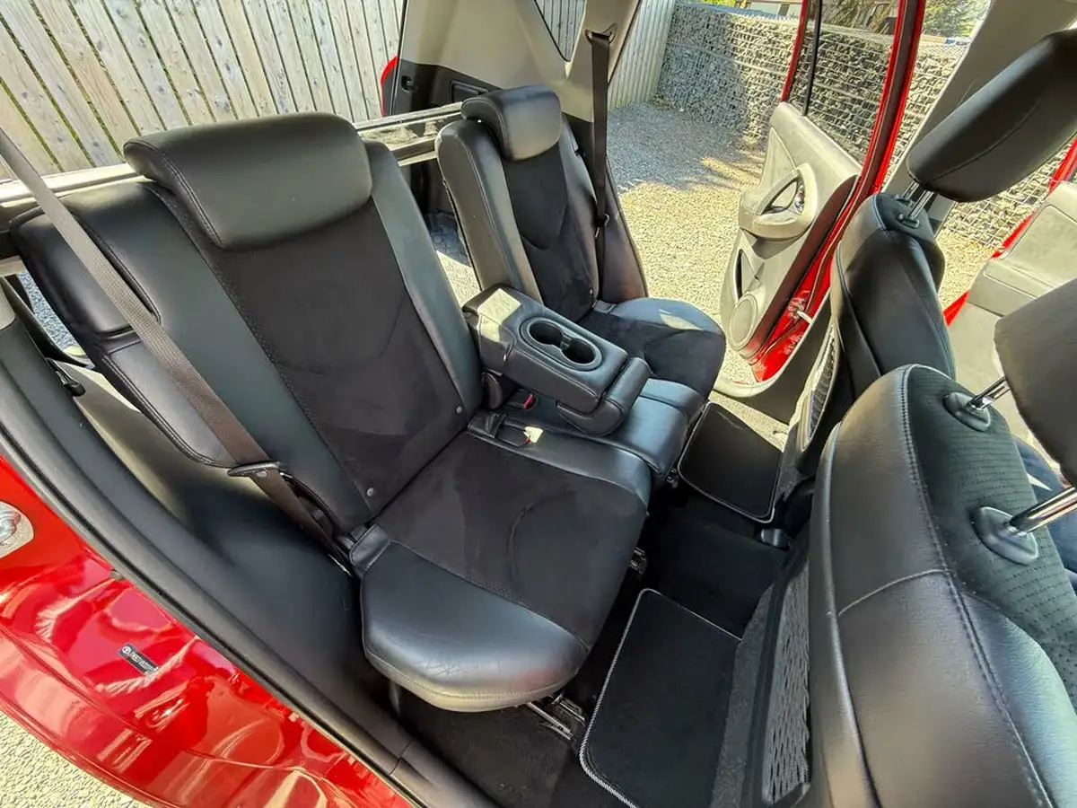 2012-toyota-rav4-22td-xt-r-22d-cat-150bhpawd-auto-big-53