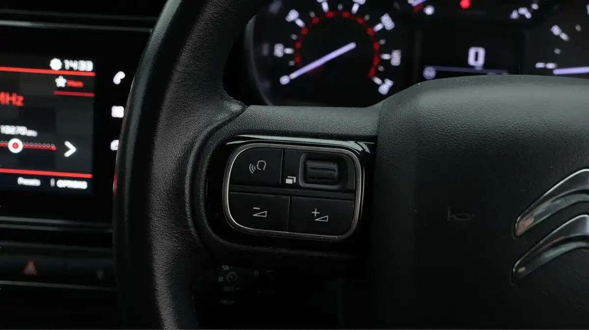 2018-citroen-c3-aircross-12-puretech-feel-82ps-big-22