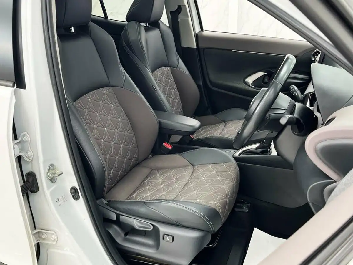 2022-toyota-yaris-cross-15-vvt-i-excel-awd-i-big-30