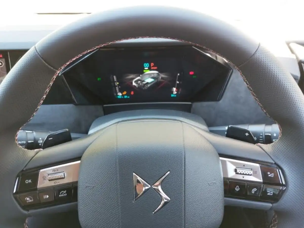 2024-ds-ds-4-e-tense-performance-line-nav-big-5