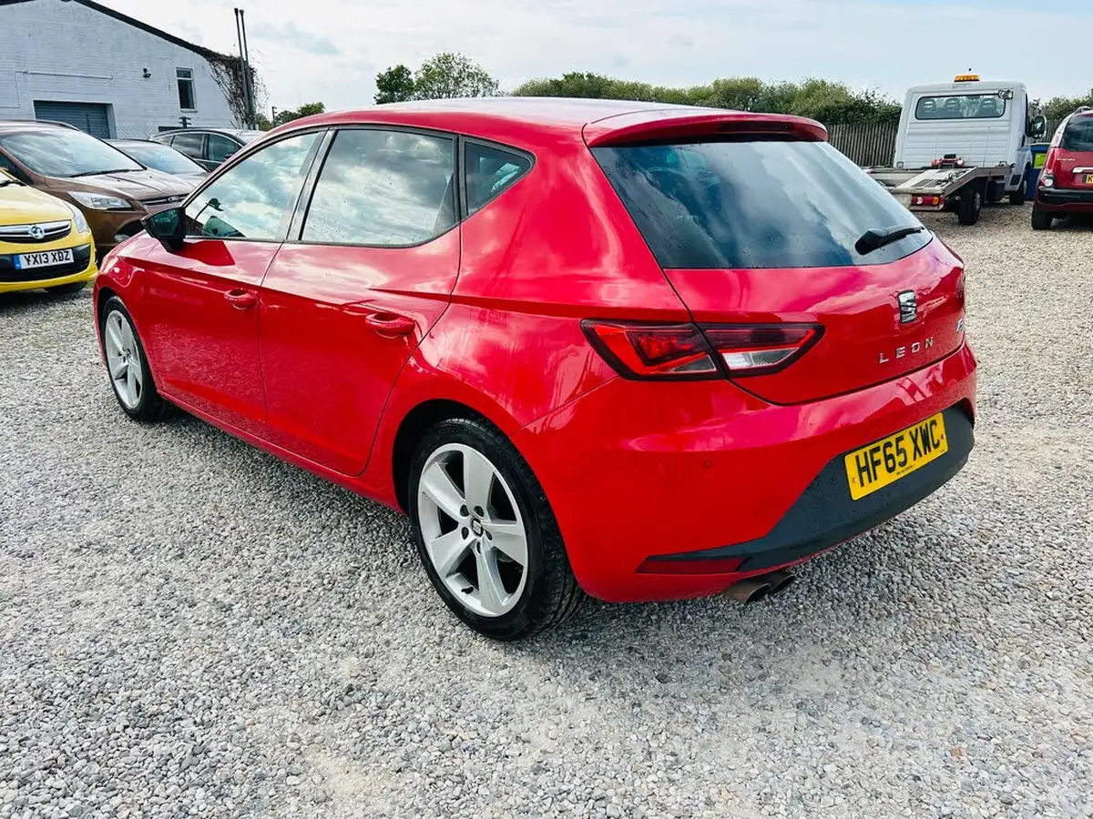 2015-seat-leon-14-fr-tech-pack-ecotsi-hatchback-5d-1395cc-big-6