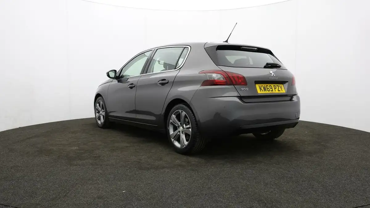 2019-peugeot-308-12-puretech-allure-130bhp-big-71