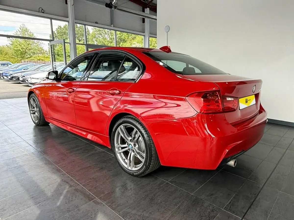 2014-bmw-3-series-20td-320d-m-sport-184bhp-blueperformance-ss-saloon-4d-big-6