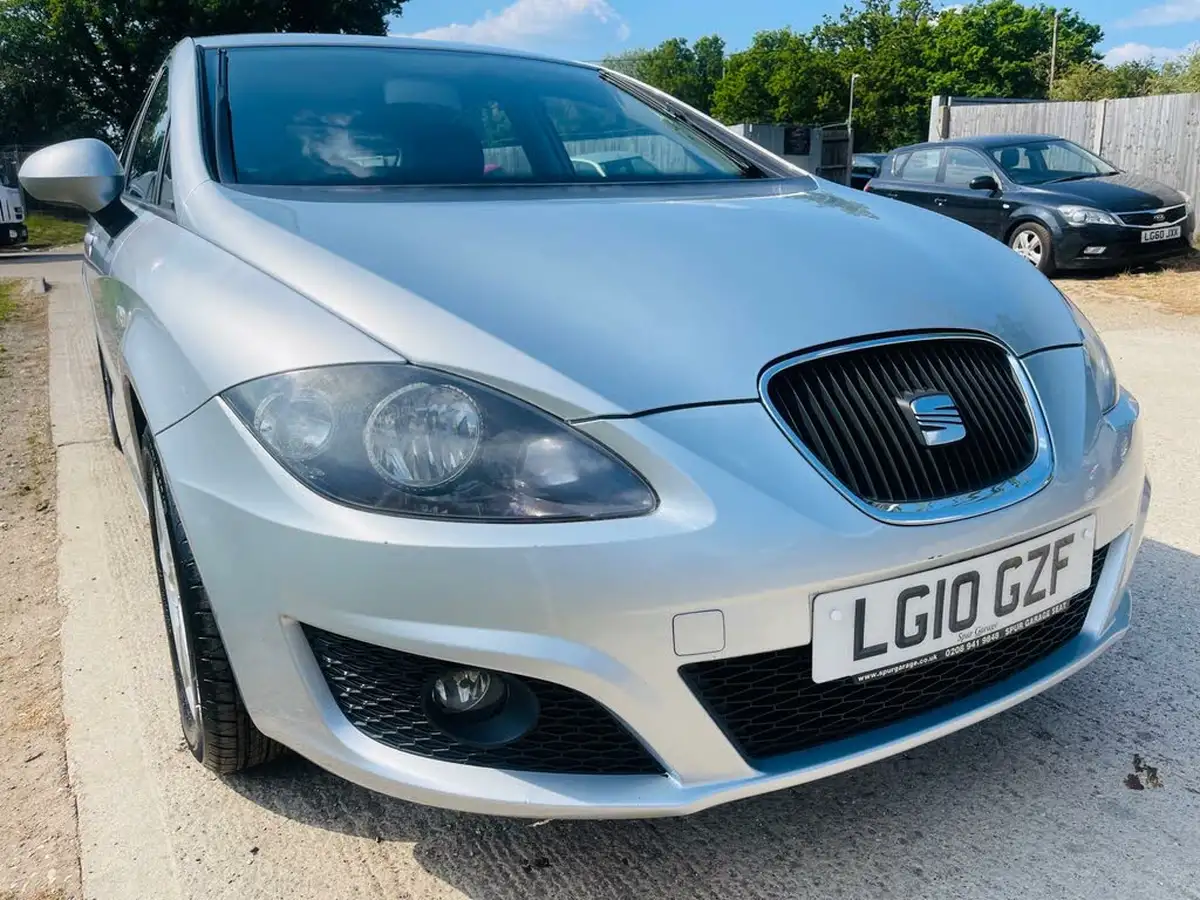 2010-seat-leon-19td-s-emocion-big-1