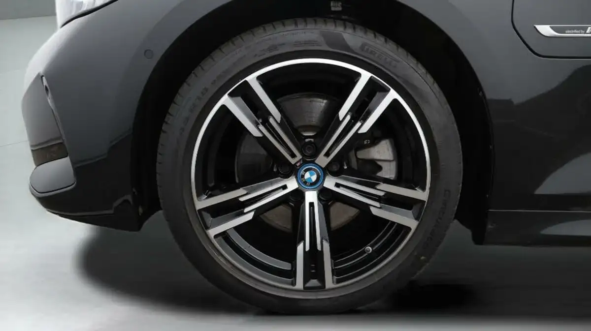2022-bmw-3-series-20-330e-m-sport-touring-5d-big-18