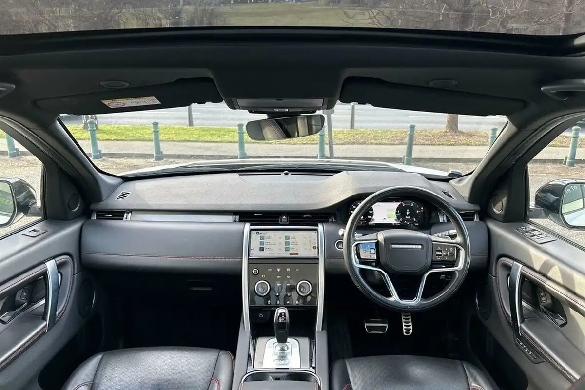 2021-land-rover-discovery-sport-20-d200-r-dynamic-hse-big-3