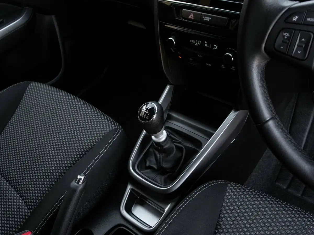 2021-suzuki-vitara-14-boosterjet-sz-t-big-30