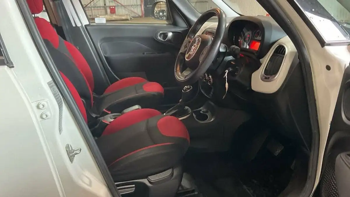 2017-fiat-500l-13-multijet-pop-star-dualogic-big-7