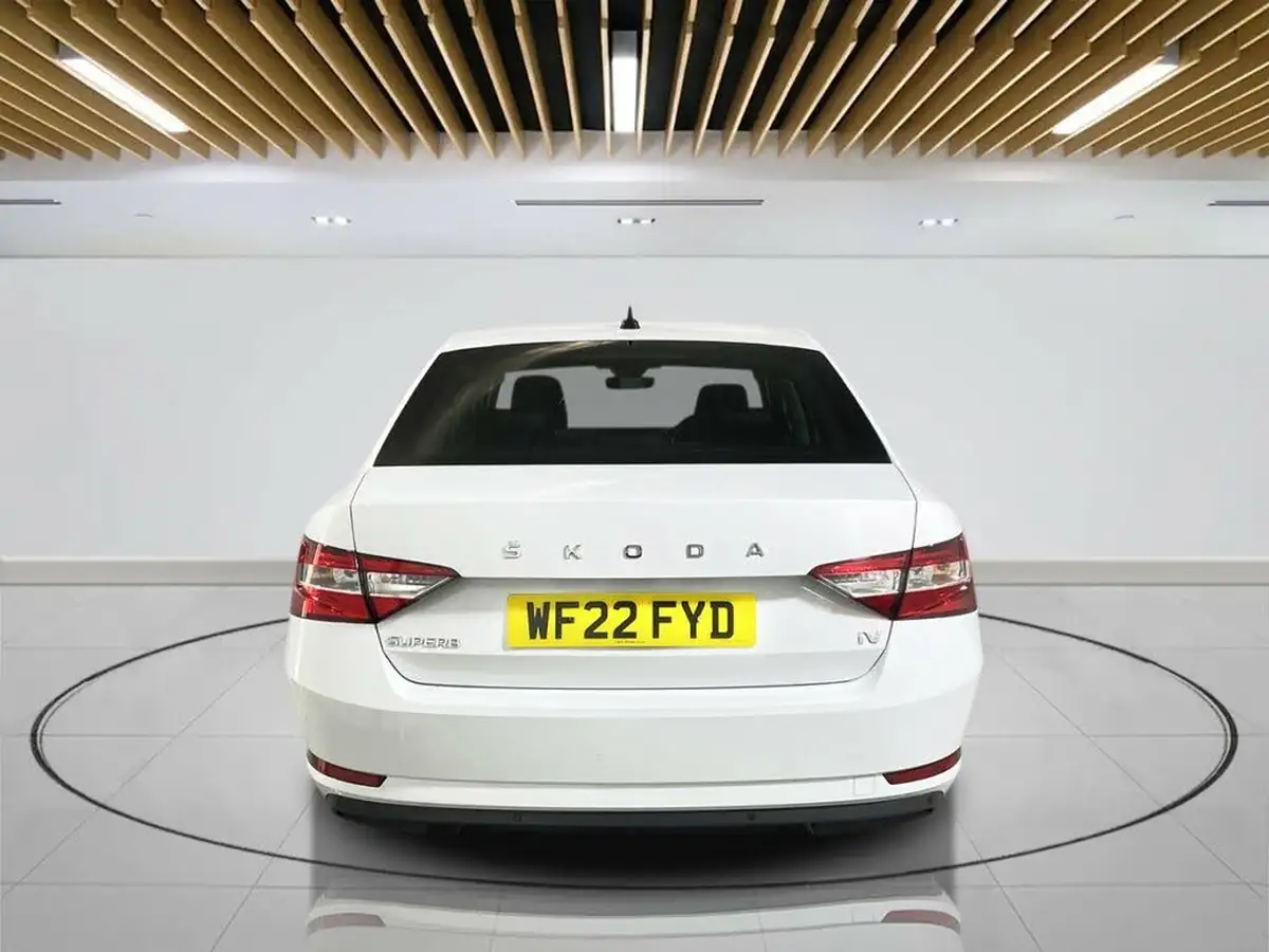 2022-skoda-superb-14-tsi-se-technology-218ps-hatchback-big-7