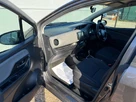 2016-toyota-yaris-15-vvt-i-design-hybrid-small-17