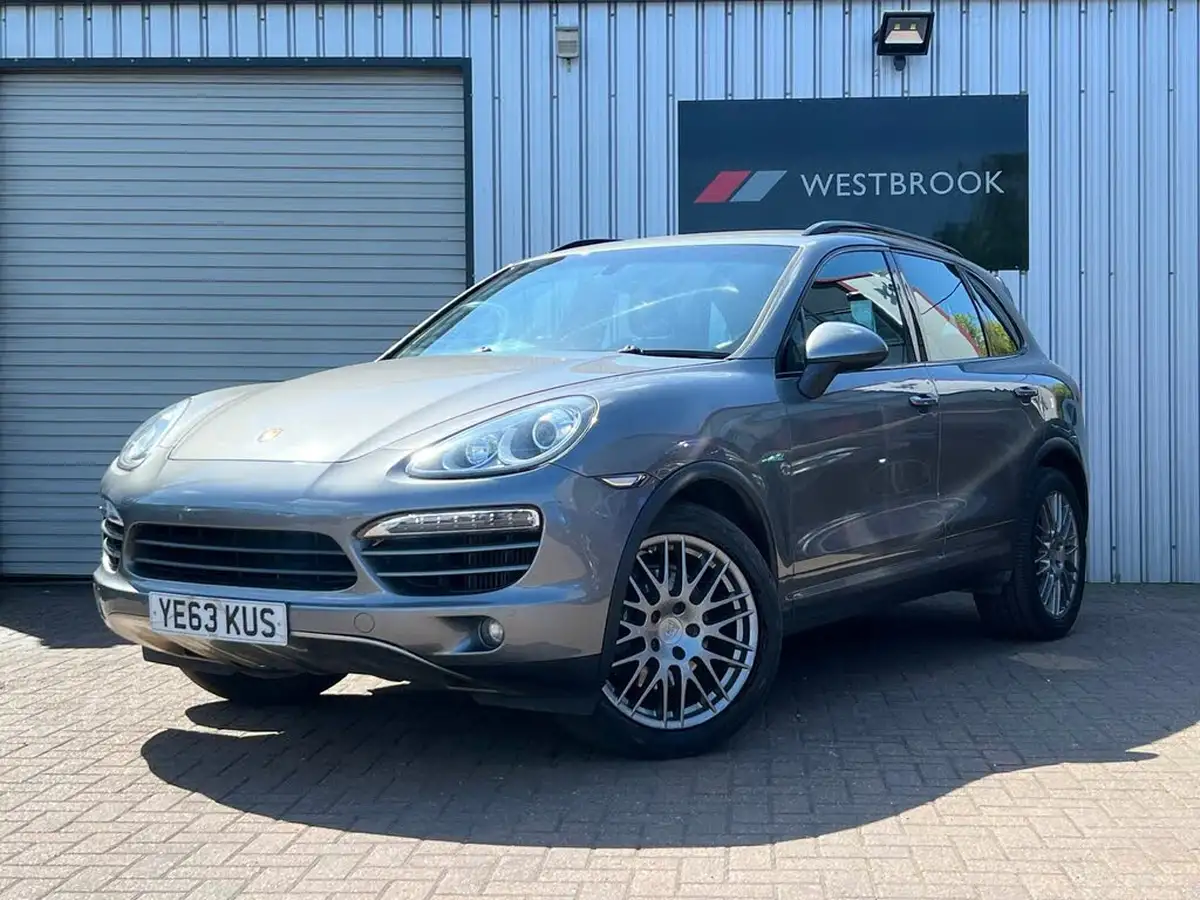 2013-porsche-cayenne-30td-big-8