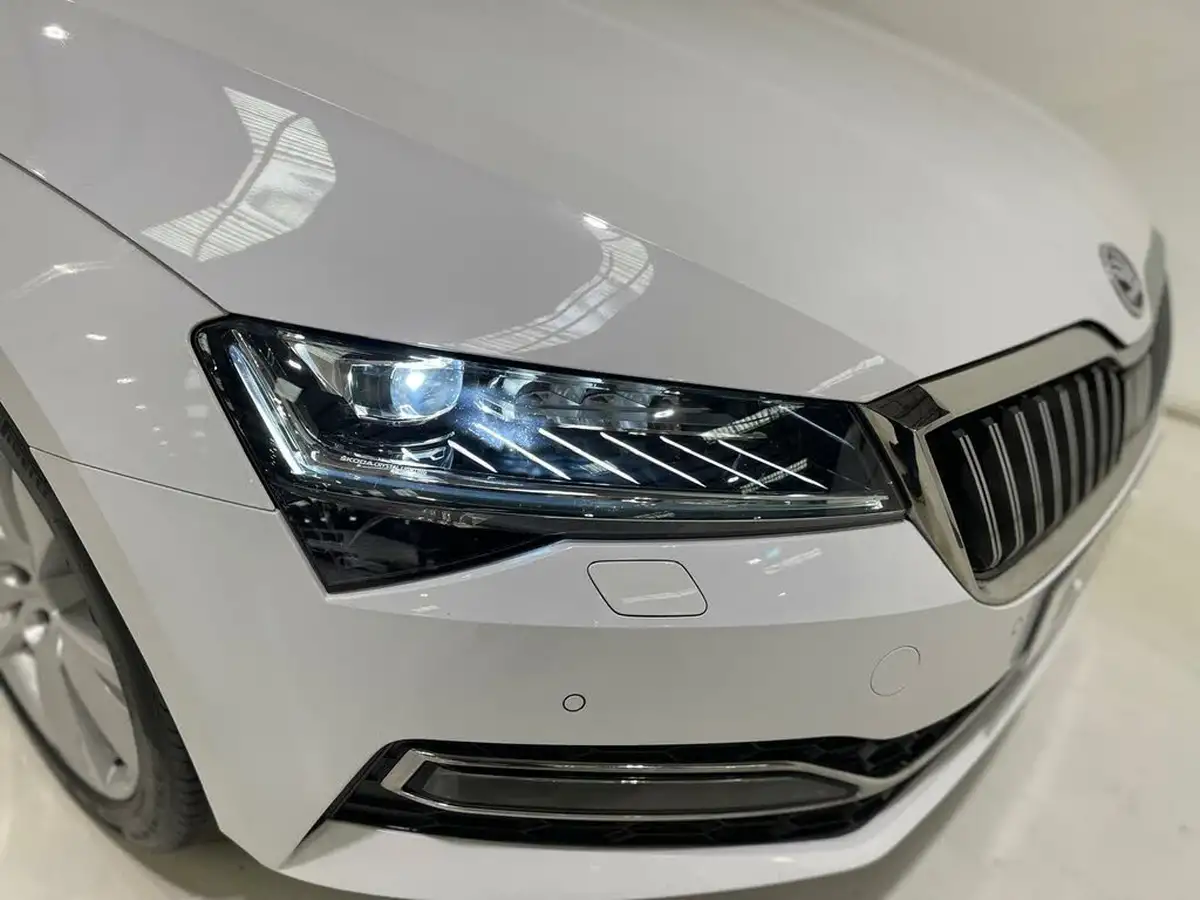 2021-skoda-superb-15-tsi-se-l-estate-dsg-big-44