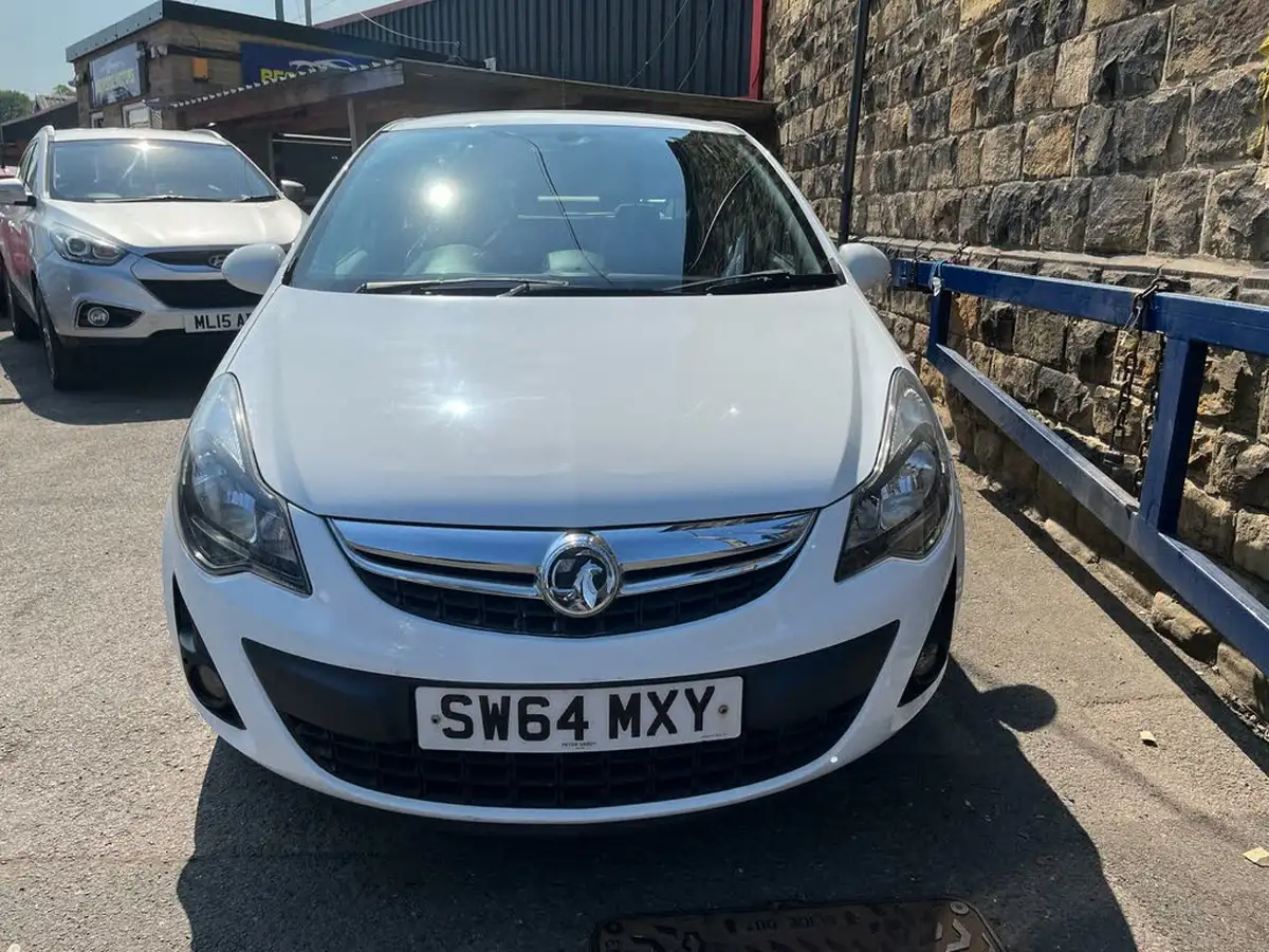 2014-vauxhall-corsa-12-excite-16v-vvt-85ps-ac-5d-big-2