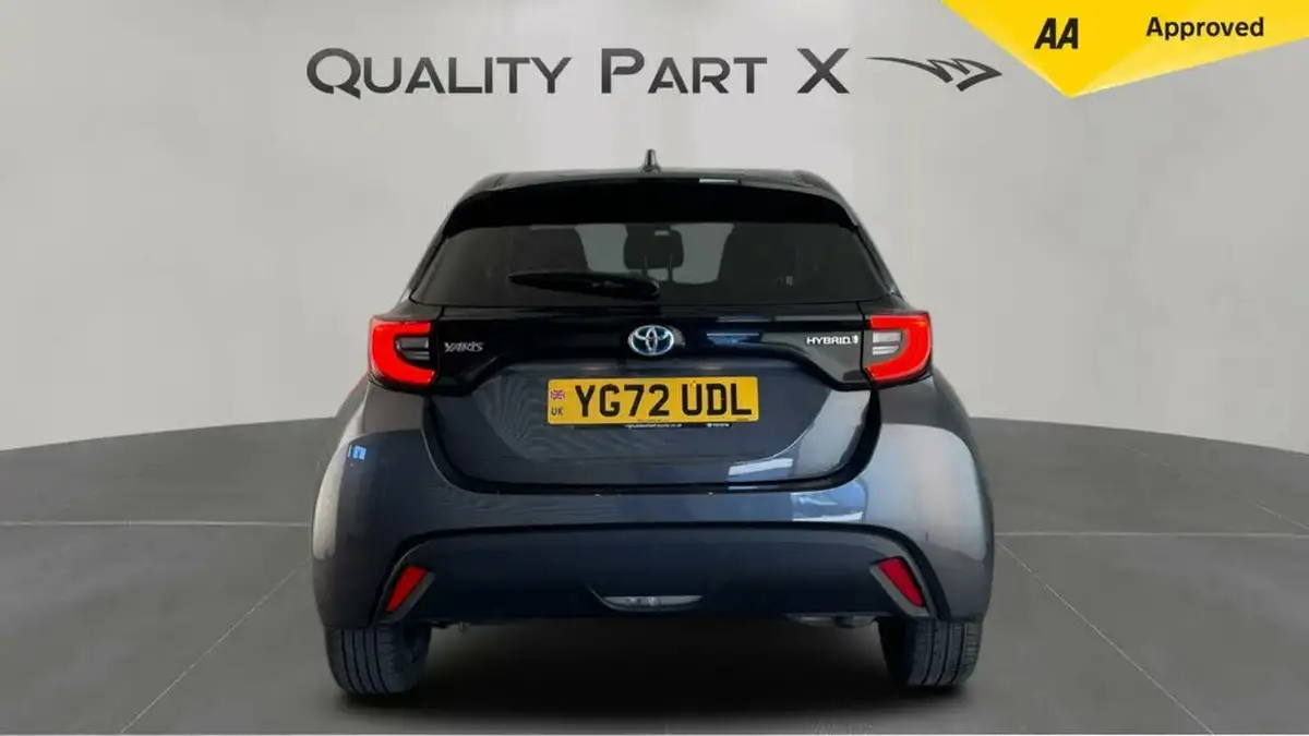 2022-toyota-yaris-15-vvt-i-design-big-3