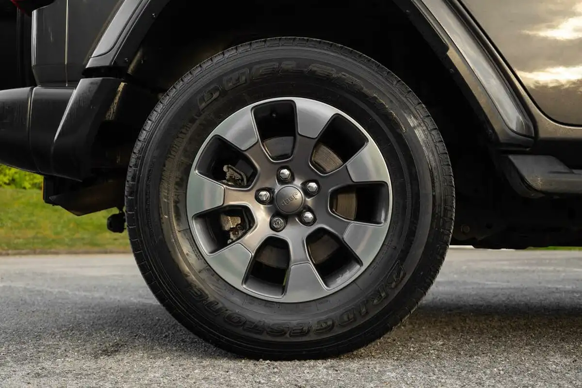 2019-jeep-wrangler-20-gme-overland-hard-5d-big-29