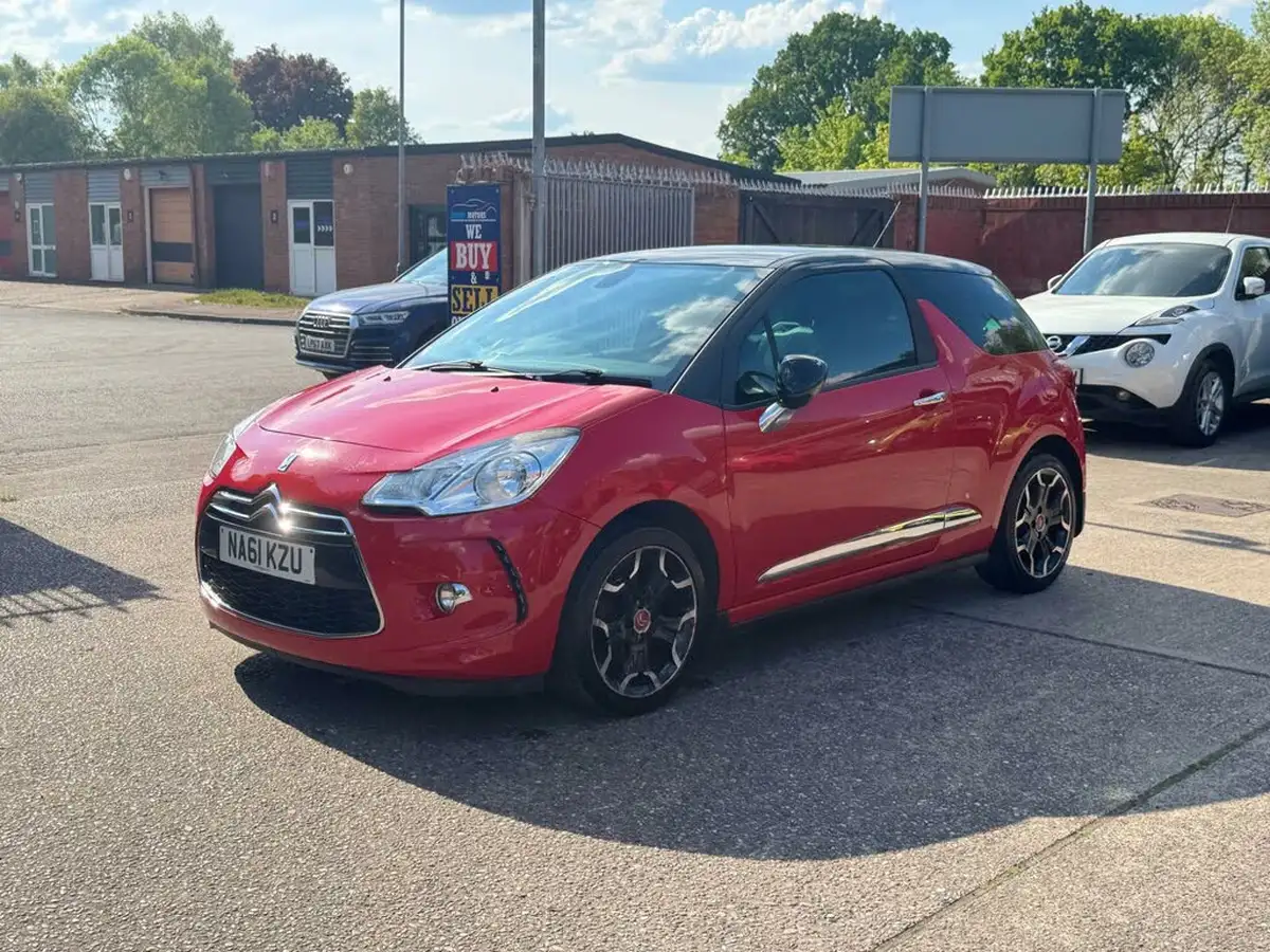 2011-citroen-ds3-16-dstyle-plus-big-14