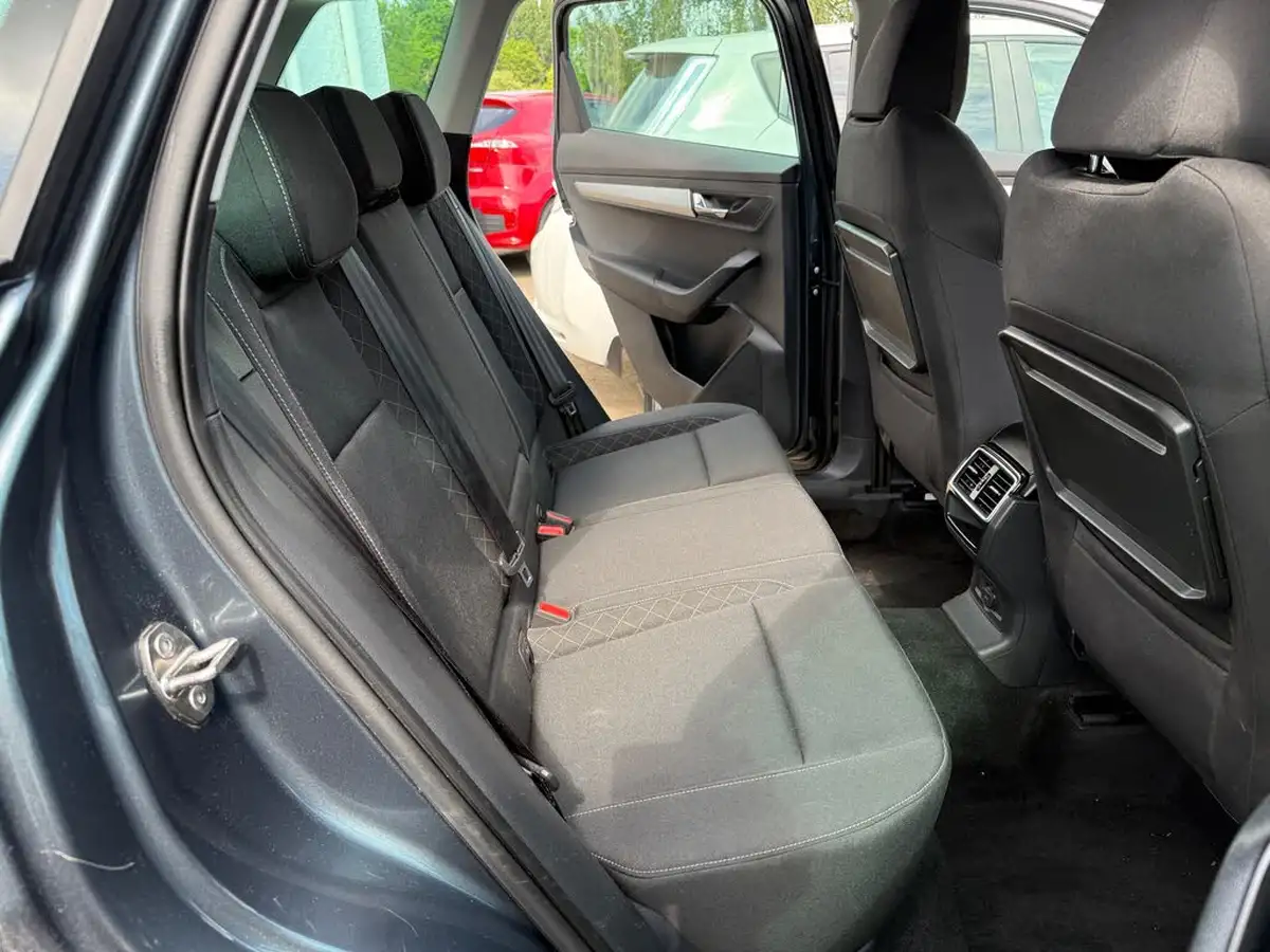 2021-skoda-karoq-15-tsi-se-technology-dsg-big-23