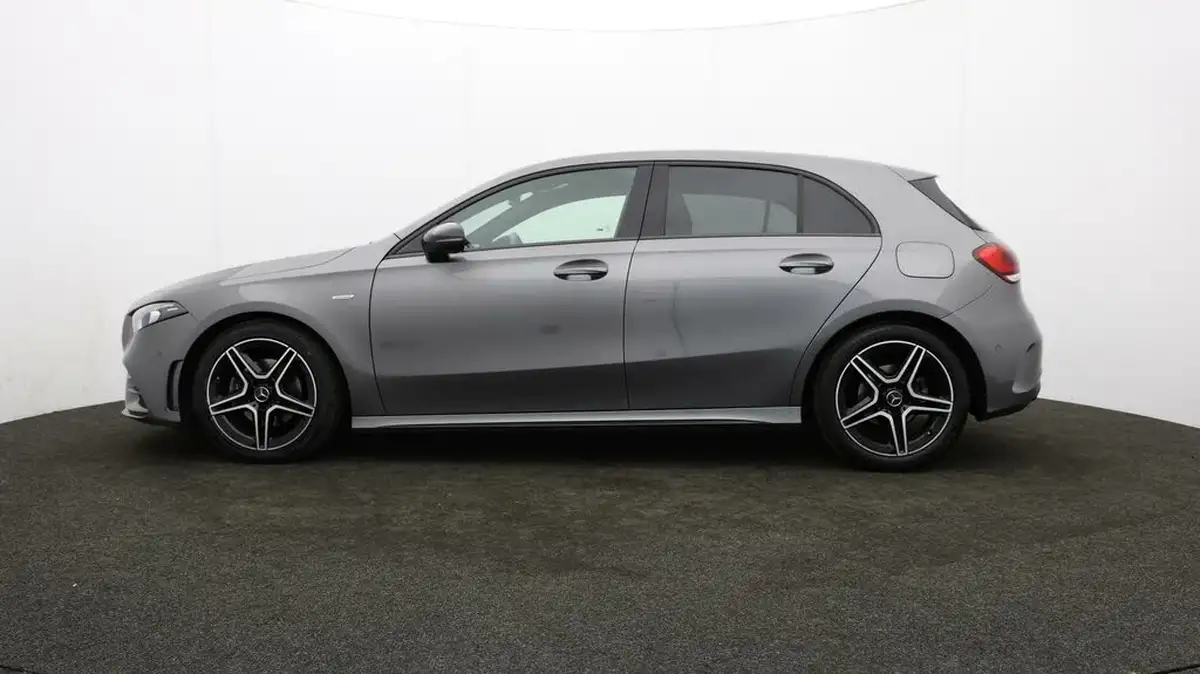 2022-mercedes-benz-a-class-13-a180-amg-line-executive-edition-hatchback-5d-7g-dct-big-68