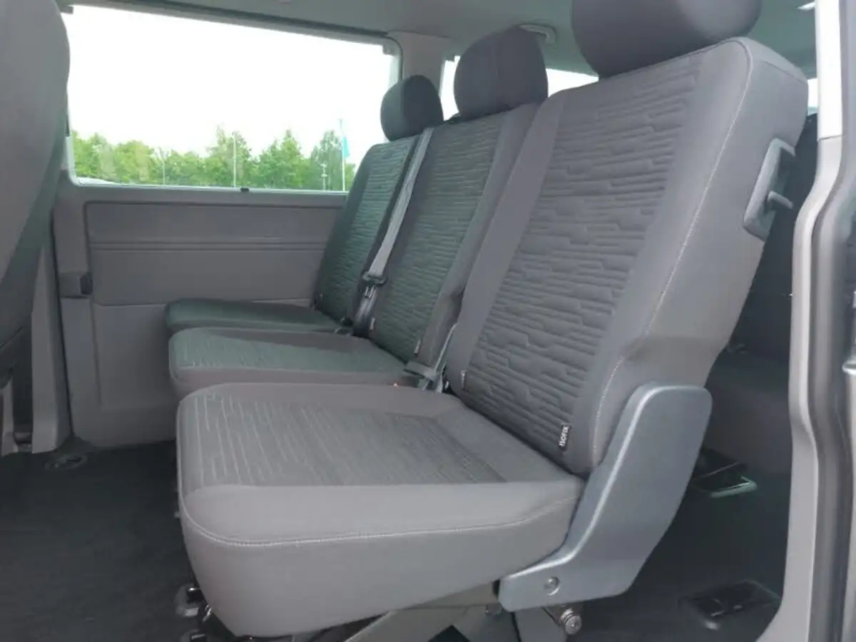 2021-volkswagen-transporter-shuttle-20tdi-t32-se-bmt-lwb-150ps-eu6dt-e-dsg-big-5