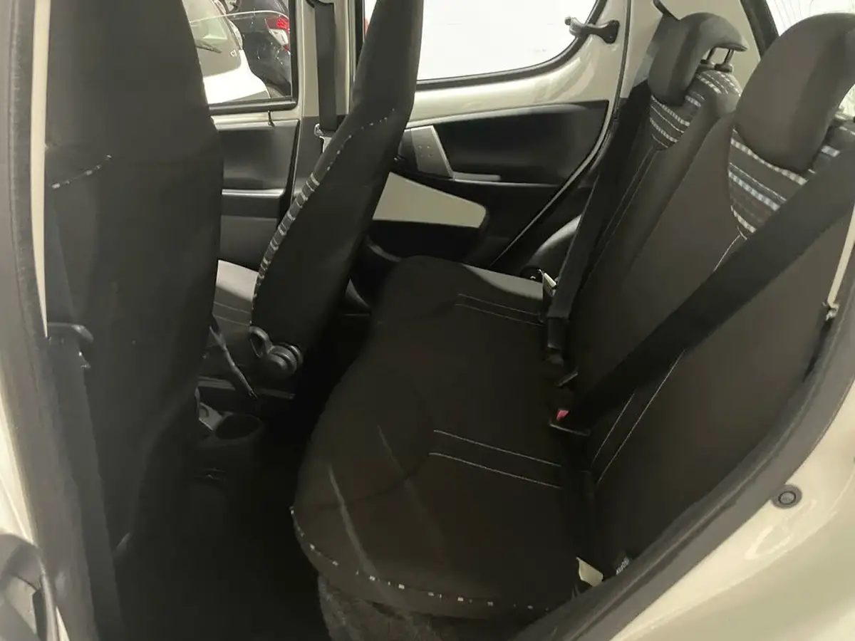 2014-citroen-c1-10-edition-5d-big-10