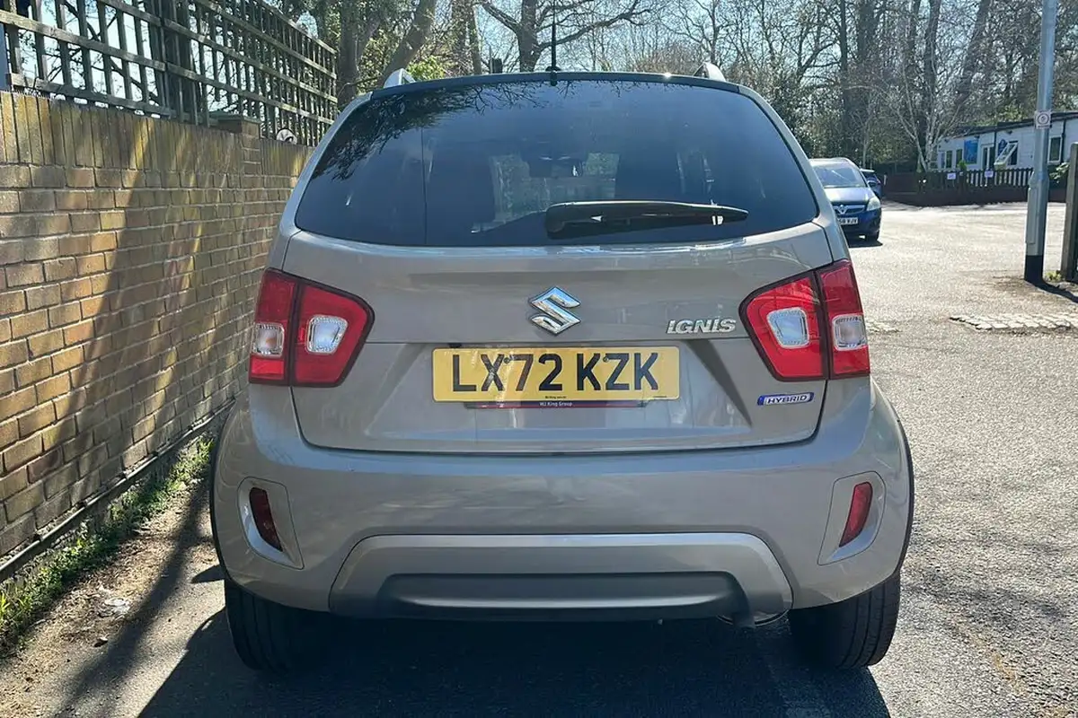 2022-suzuki-ignis-12-dualjet-sz5-big-6