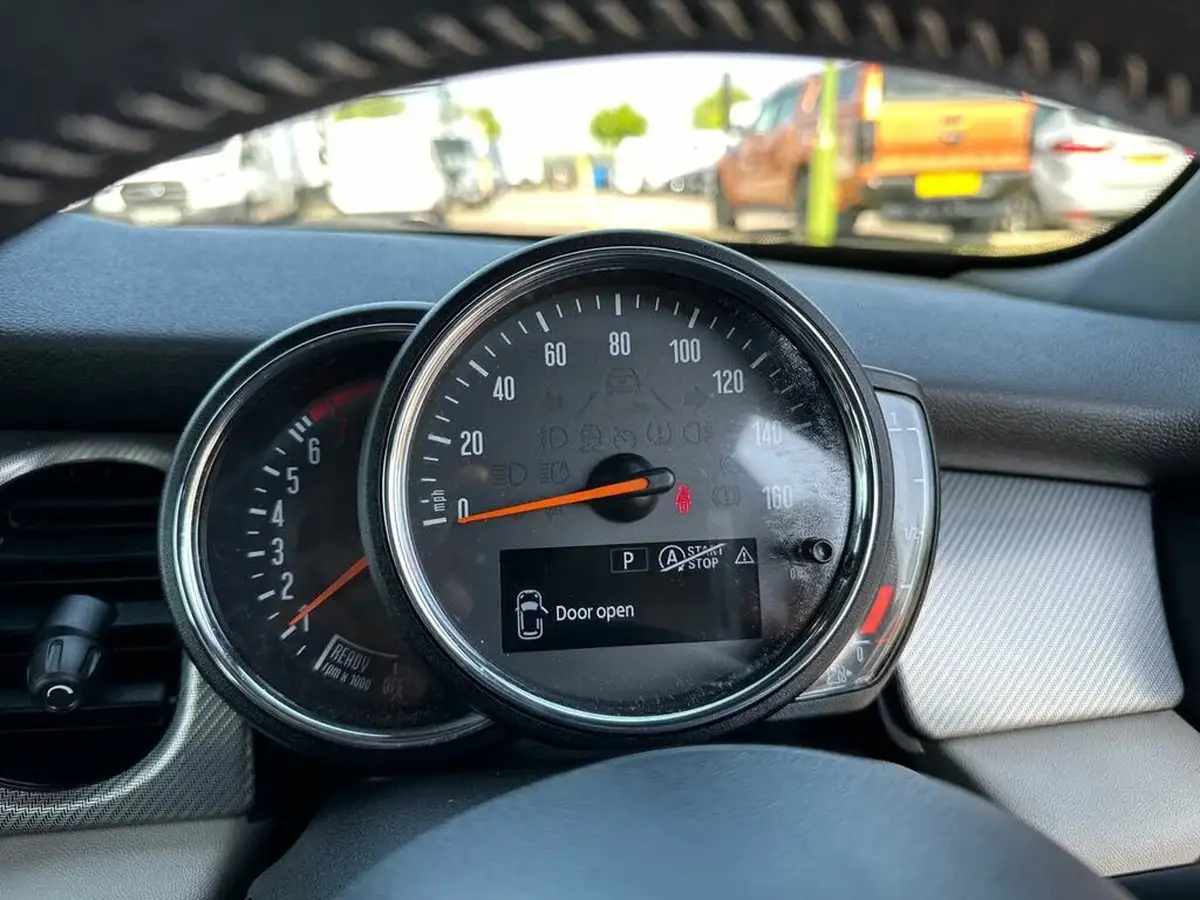 2022-mini-cooper-15-cooper-exclusive-hatchback-5d-auto-big-17