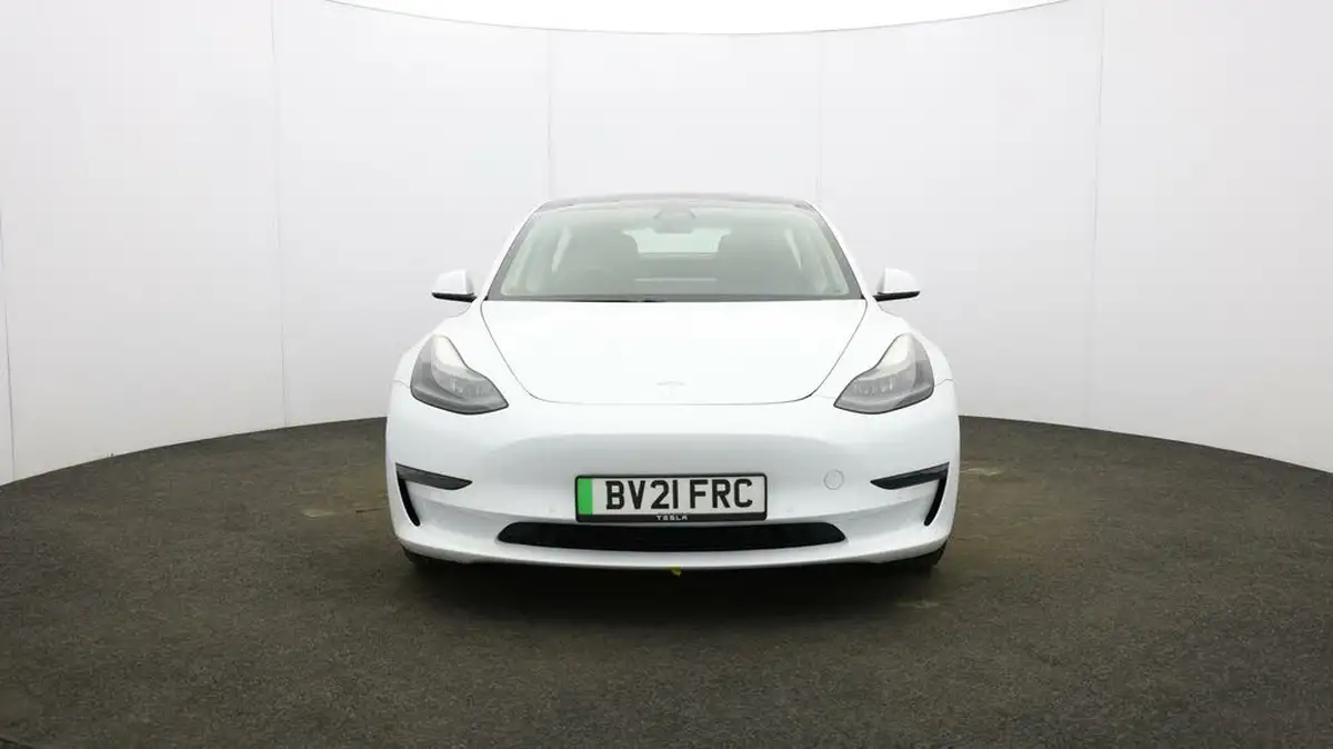 2021-tesla-model-3-e-long-range-4x4-big-1