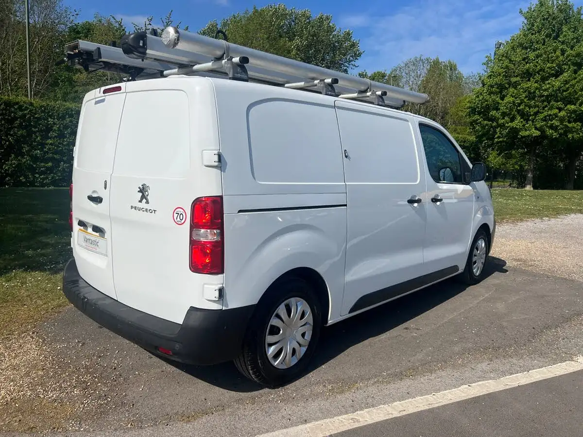 2019-peugeot-expert-15-bluehdi-professional-compact-1000-big-7