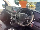 2019-peugeot-expert-15-bluehdi-professional-compact-1000-small-18
