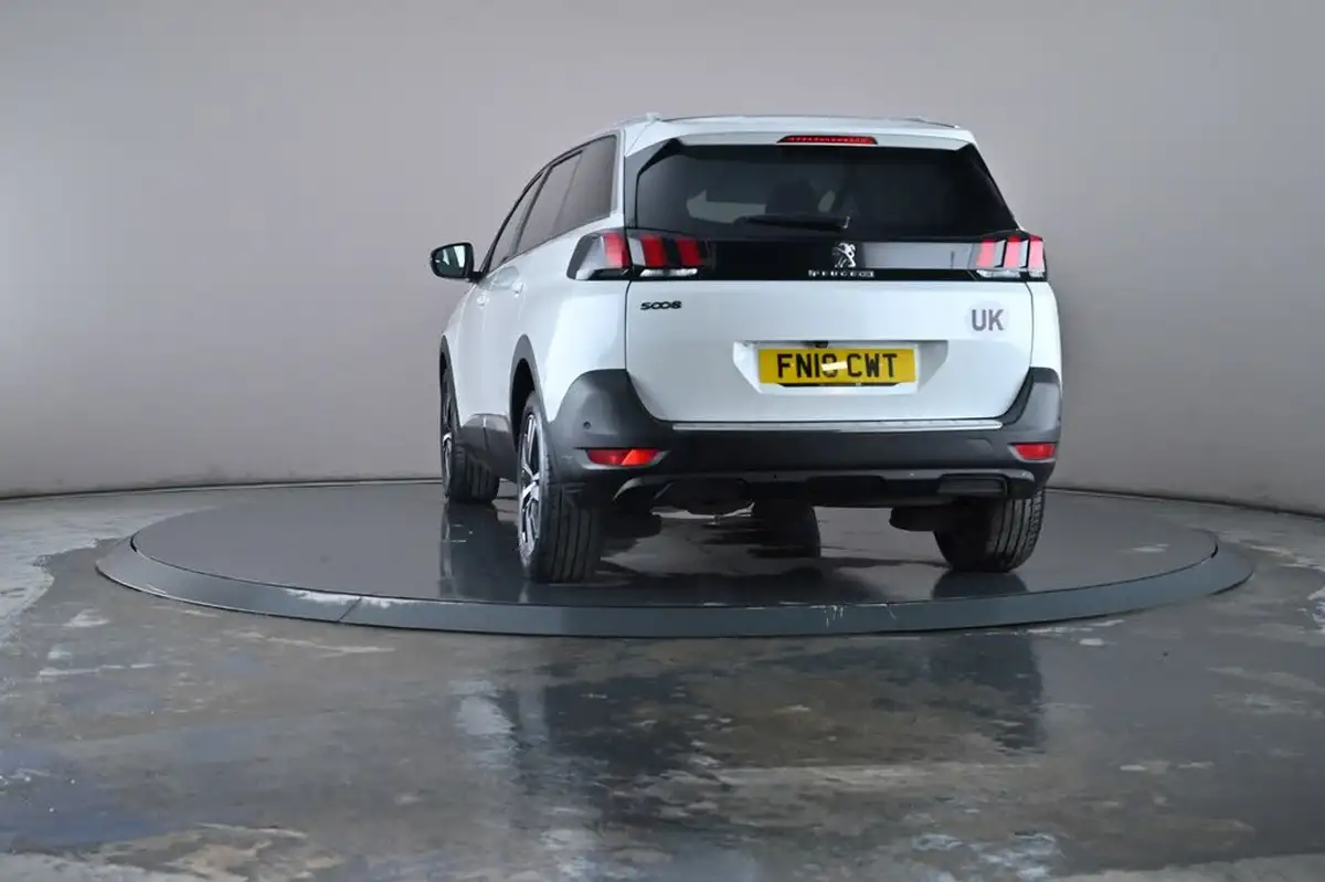 2018-peugeot-5008-suv-12-puretech-allure-eat6-big-20