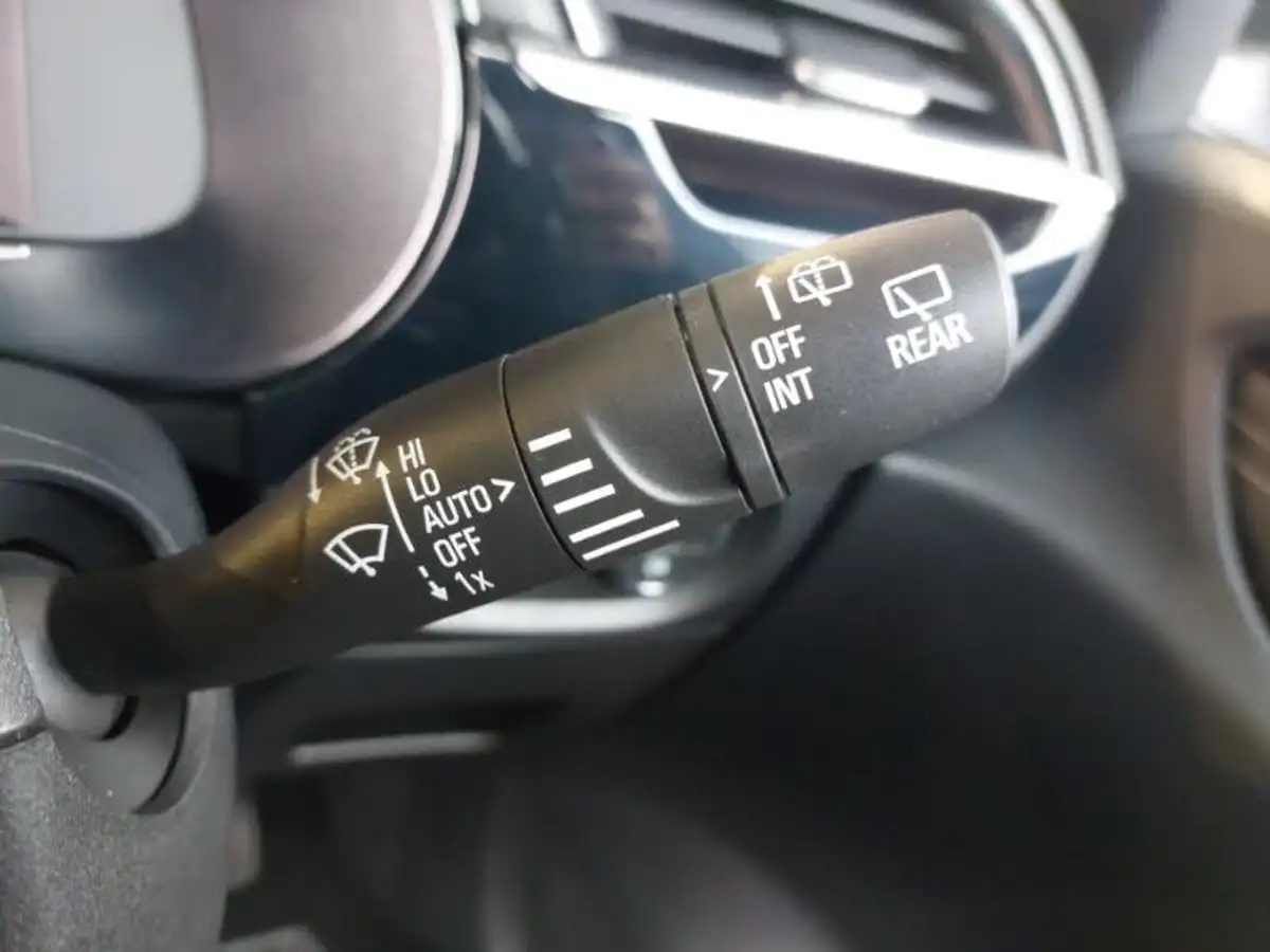 2022-vauxhall-corsa-e-elite-premium-big-14