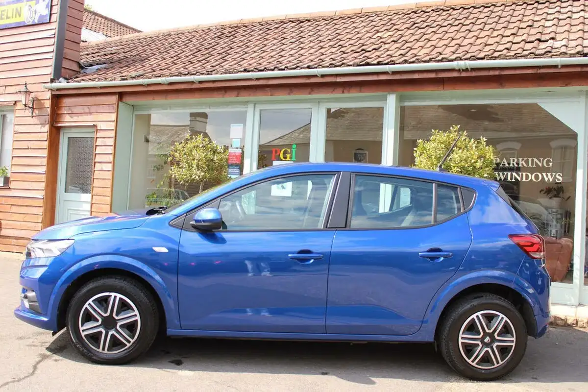 2022-dacia-sandero-10-tce-comfort-90bhp-big-11