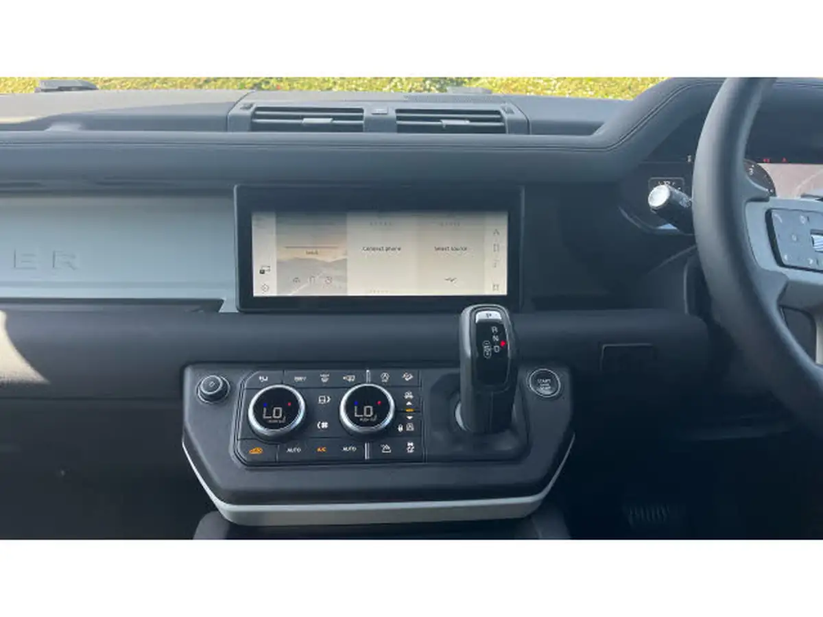 2022-land-rover-110-defender-30-d300-x-dynamic-s-big-13