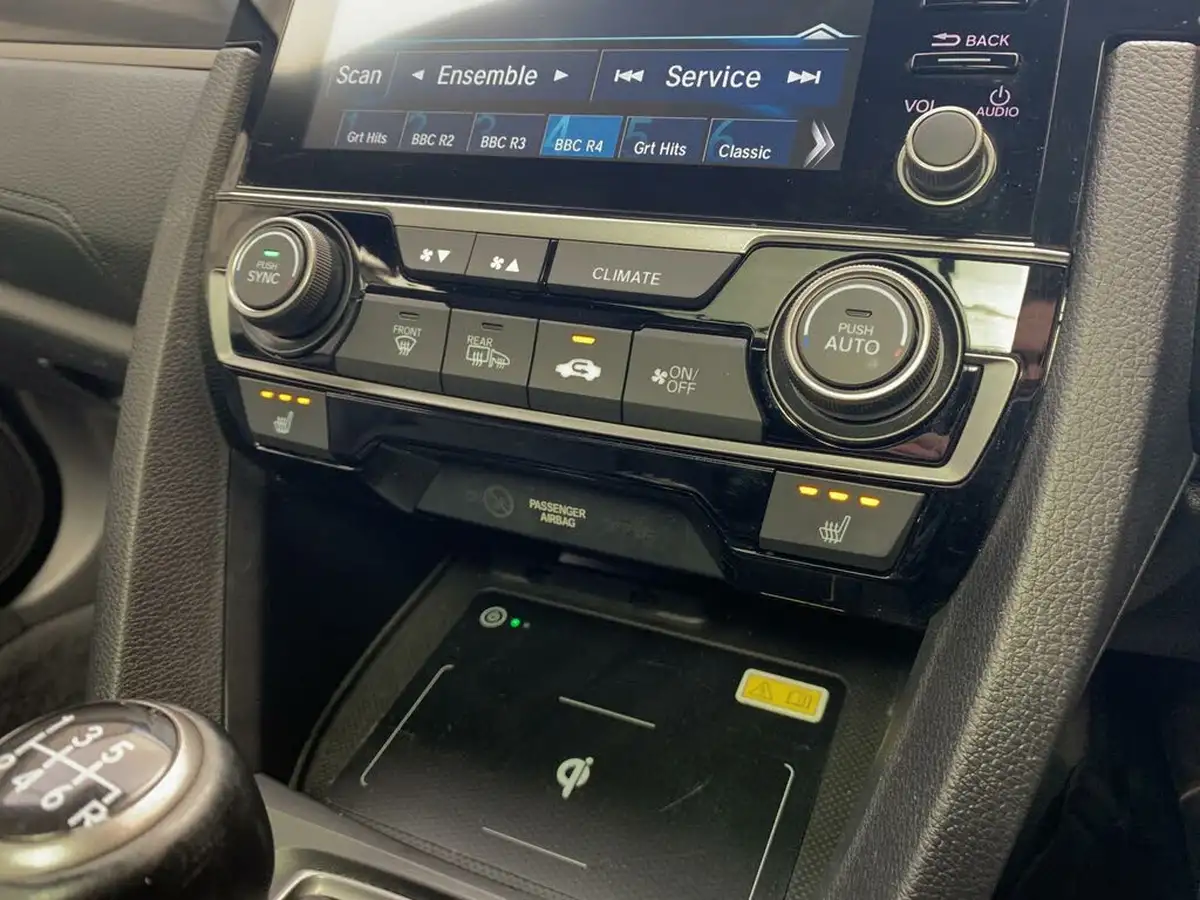 2021-honda-civic-10-vtec-turbo-ex-ss-hatchback-5d-big-19