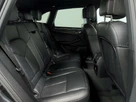 2019-porsche-macan-20-small-41