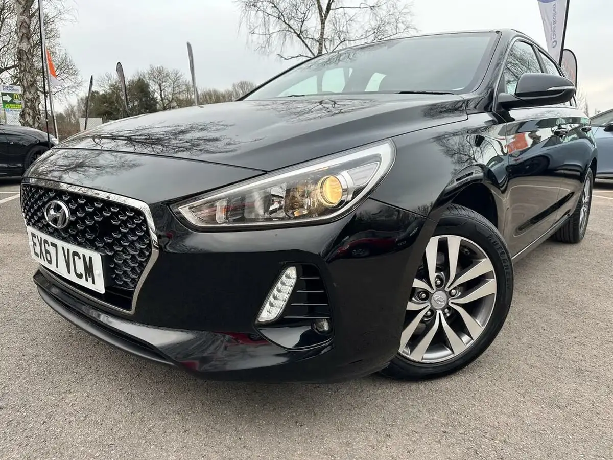 2017-hyundai-i30-10-t-gdi-se-nav-blue-drive-hatchback-big-18