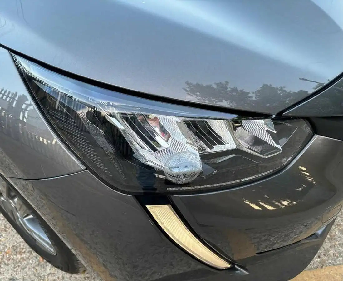 2022-peugeot-208-12-puretech-active-premium-100bhp-eat8-big-47