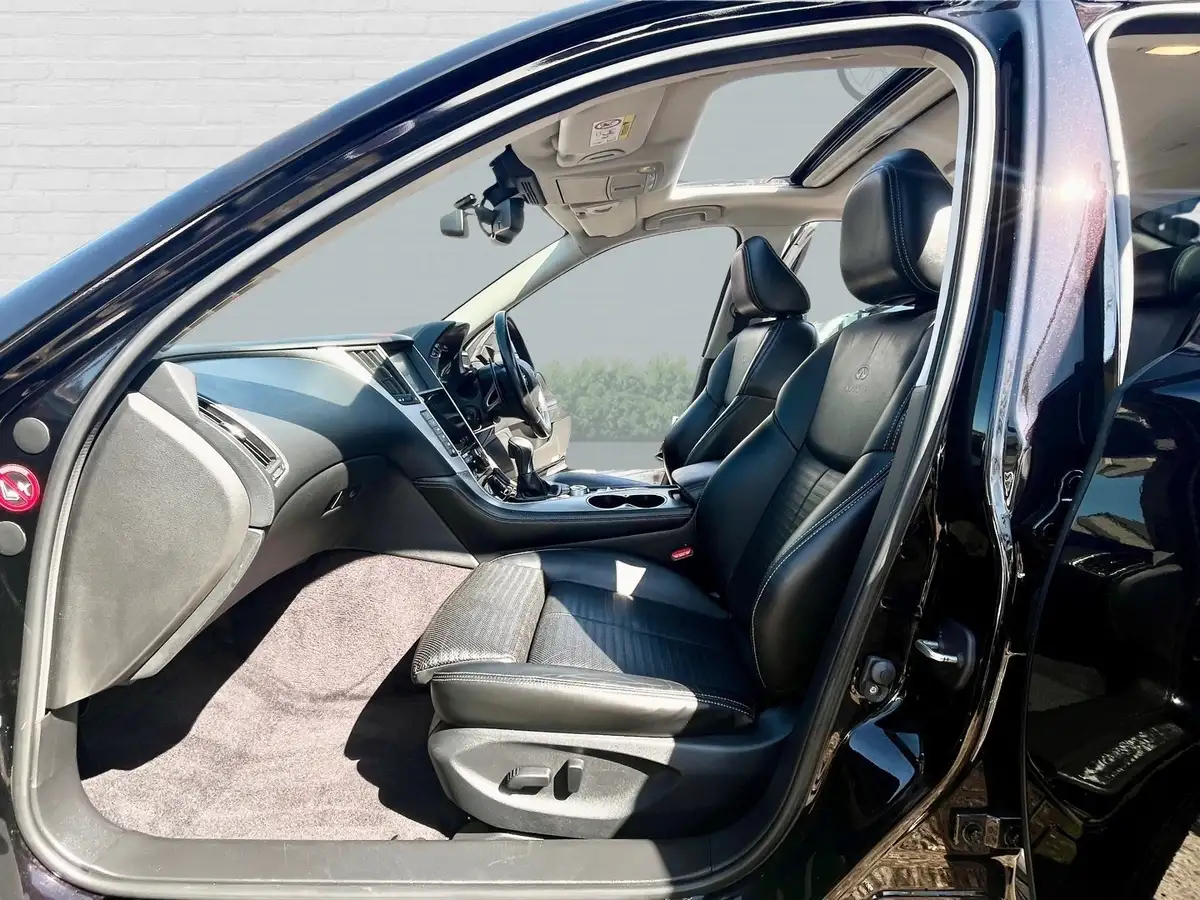 2014-infiniti-q50-20-sport-big-13