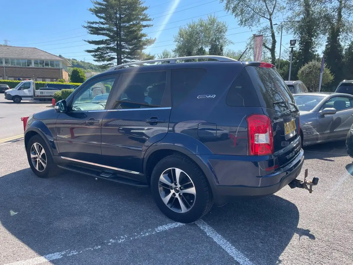 2016-kgm-ssangyong-rexton-w-22td-ex-big-4