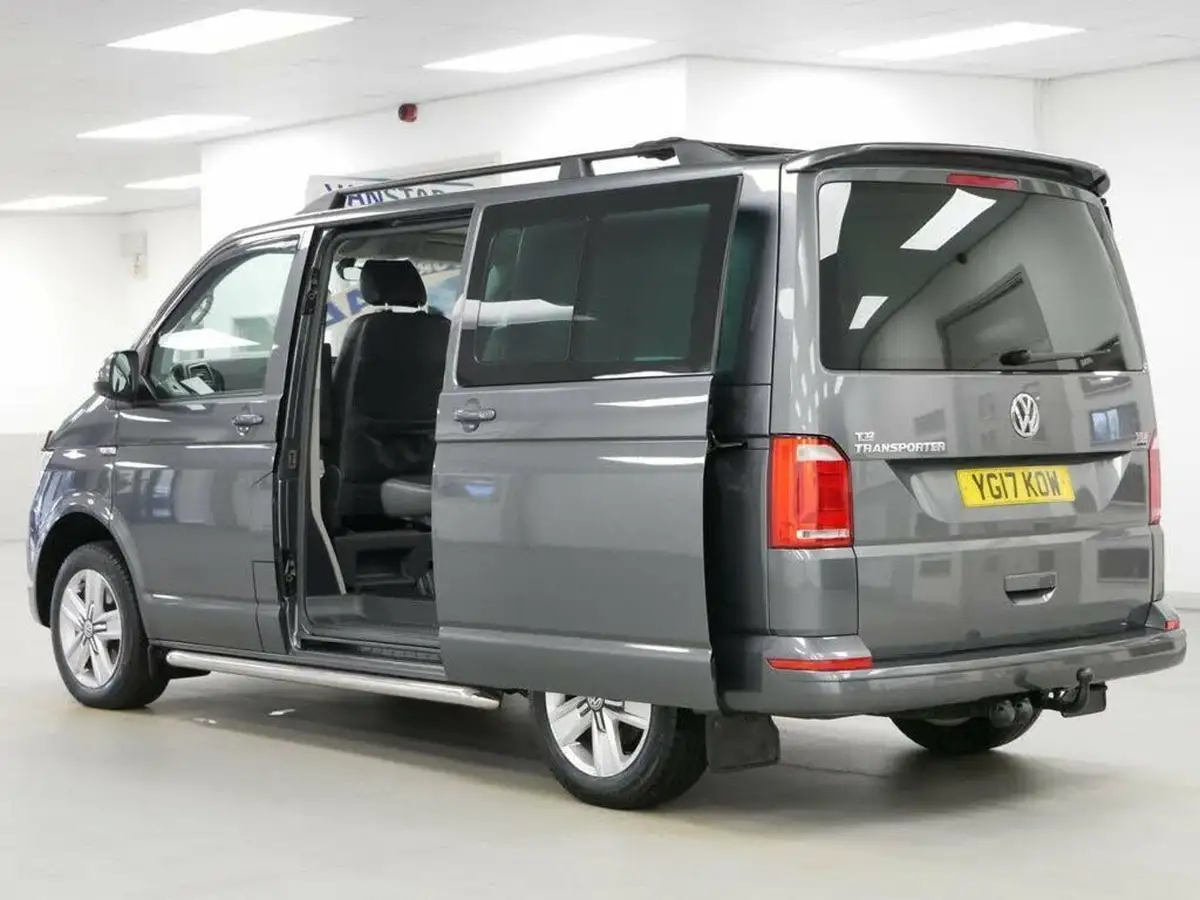 2017-volkswagen-transporter-20tdi-t32-startline-bmt-4motion-204pseu6-lwb-4motion-window-van-dsg-big-27
