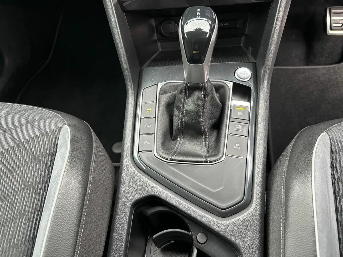 2021-volkswagen-tiguan-big-27