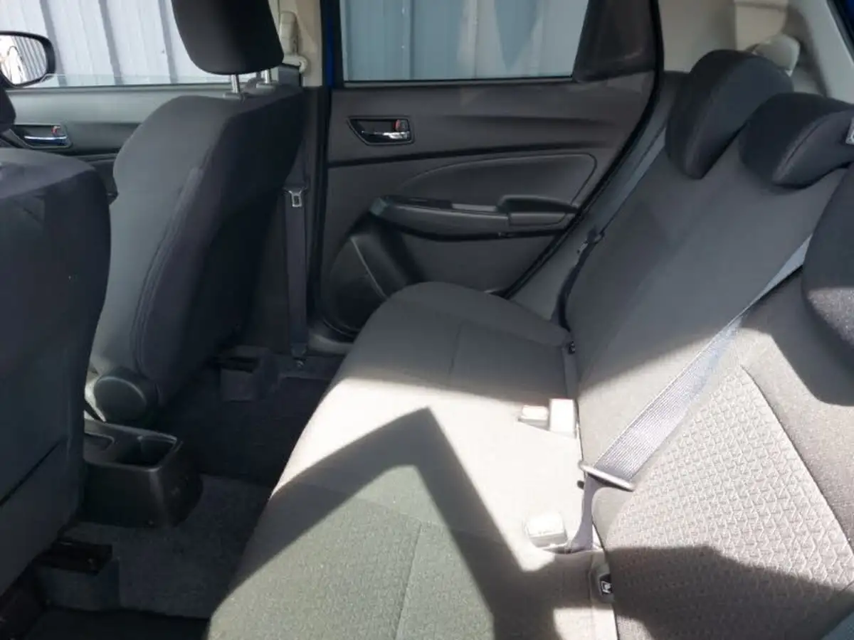2022-suzuki-swift-12-dualjet-sz5-cvt-big-5